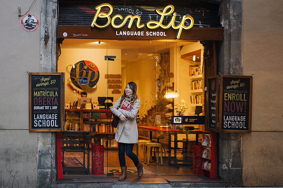 Alternative image text