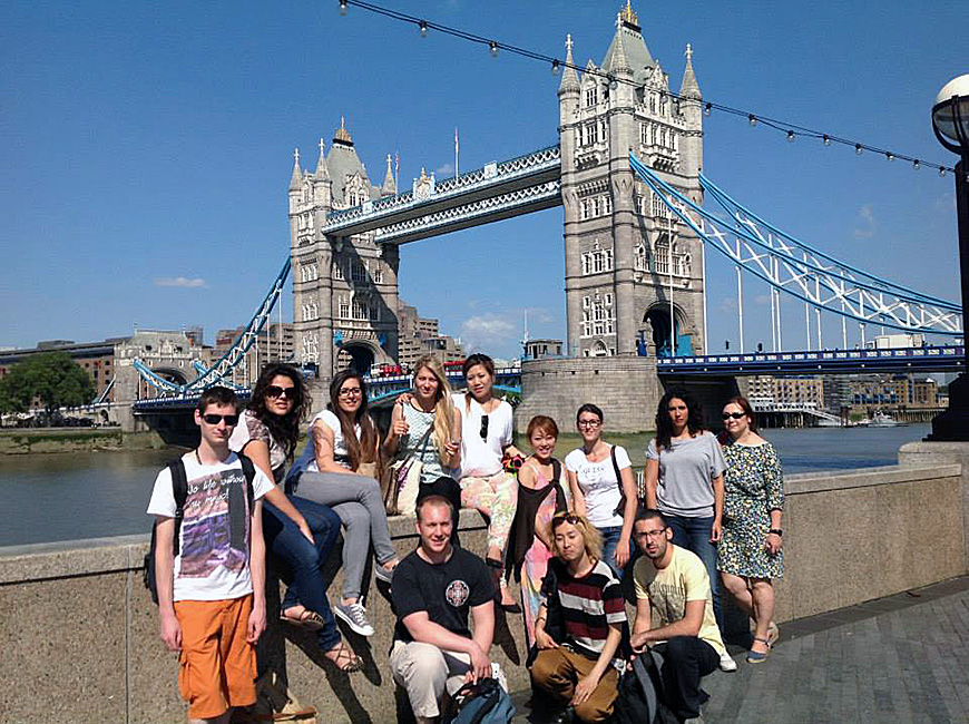 Alternative image text