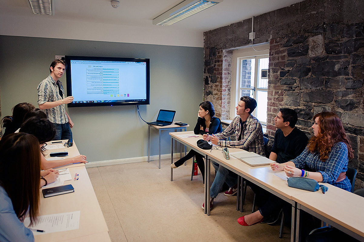 Alternative image text