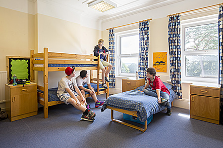 bedes-vinehall-school-england-robertsbridge-accommodation-4.jpg