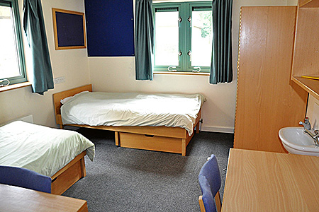 camp-arsenal-soccer-school-united-kingdom-woodcote-accommodation-1.jpg
