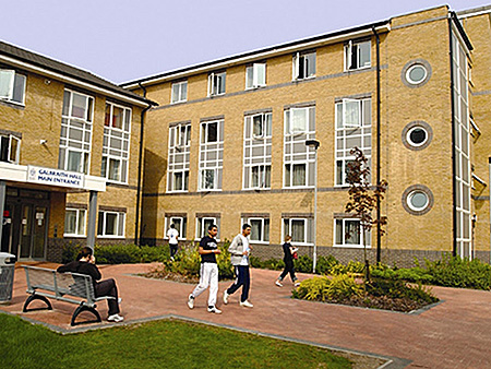 camp-arsenal-soccer-school-uxbridge-great-britain-london-accommodation-1.jpg