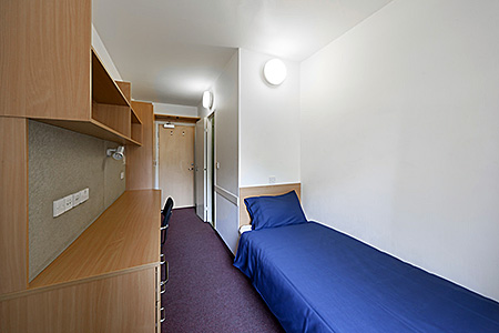 camp-kings-summer-great-britain-london-accommodation-1.jpg